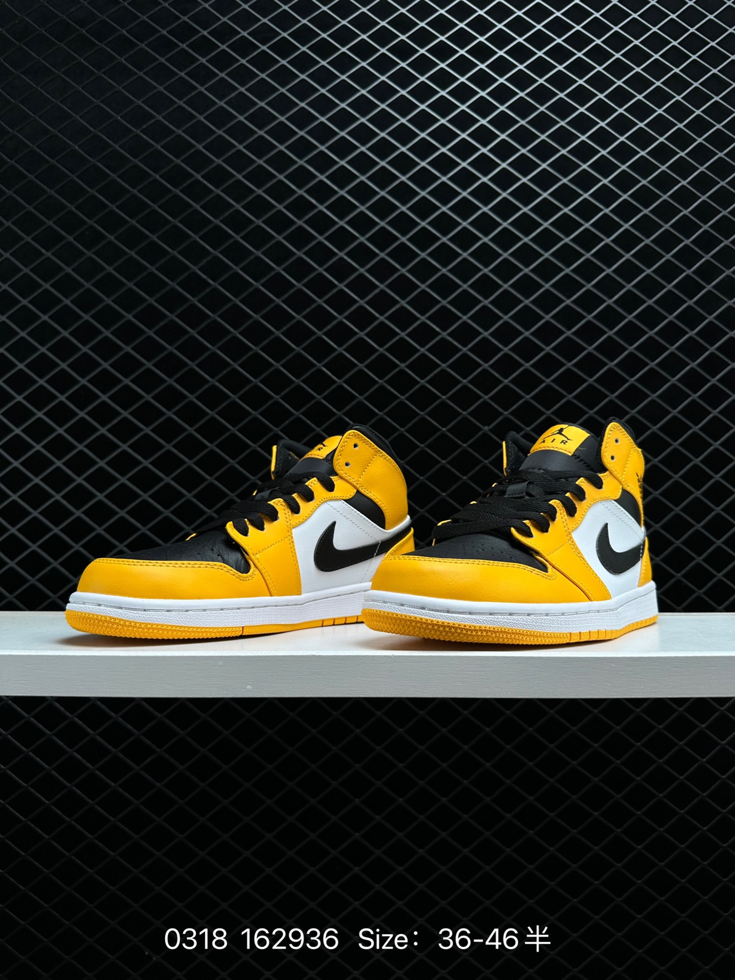 NIKE AIR JORDAN 1 MID AJ1